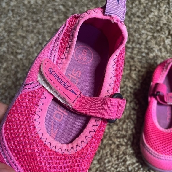 🐶🐶Speedo toddler/little girls size 5/6 (Small) pink water shoes.🐶🐶 - Picture 6 of 6